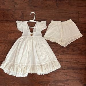 Well Dressed Wolf ivory tunic size 4t EUC